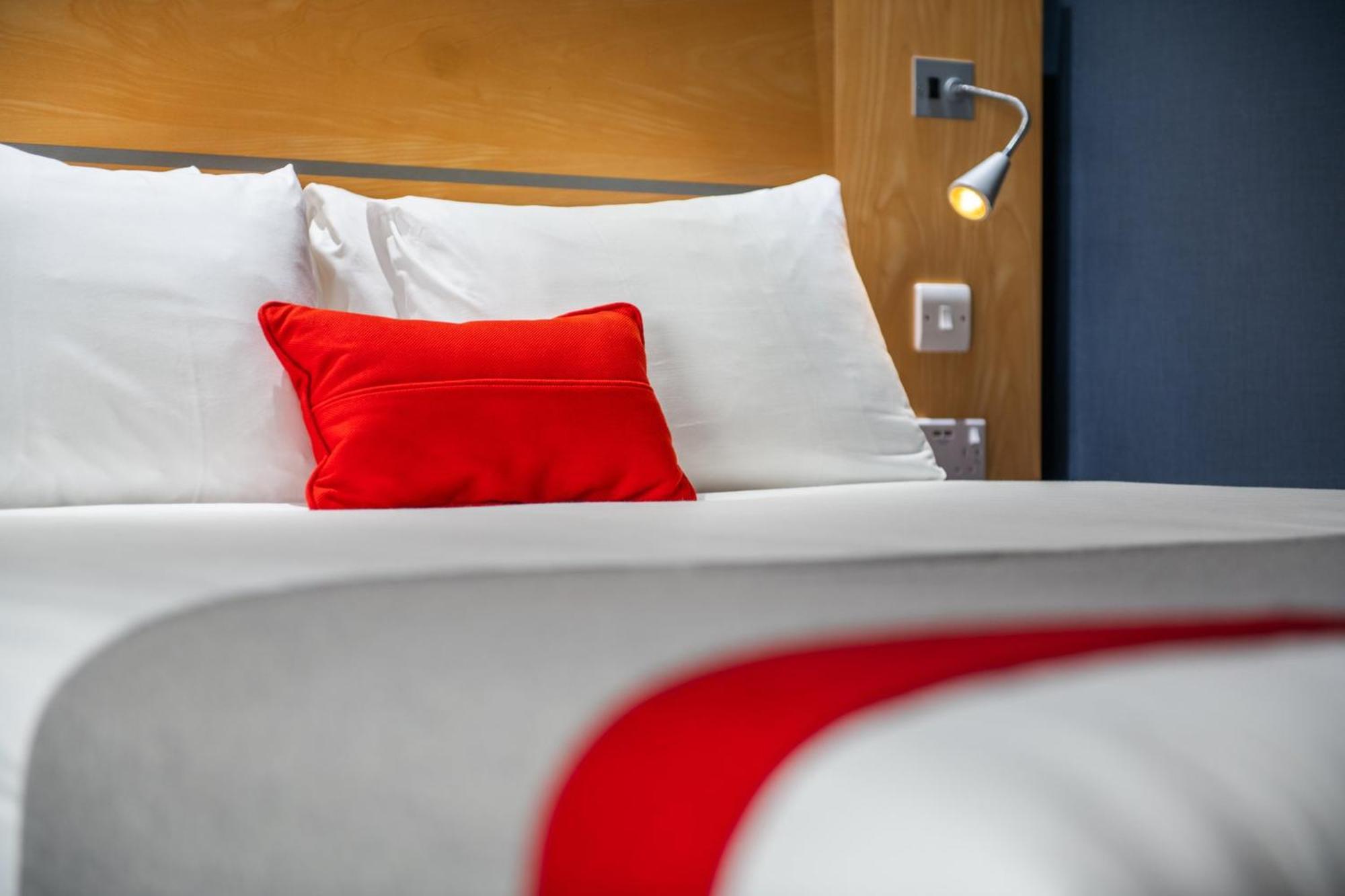 Holiday Inn Express Ramsgate - Minster By Ihg Exterior photo