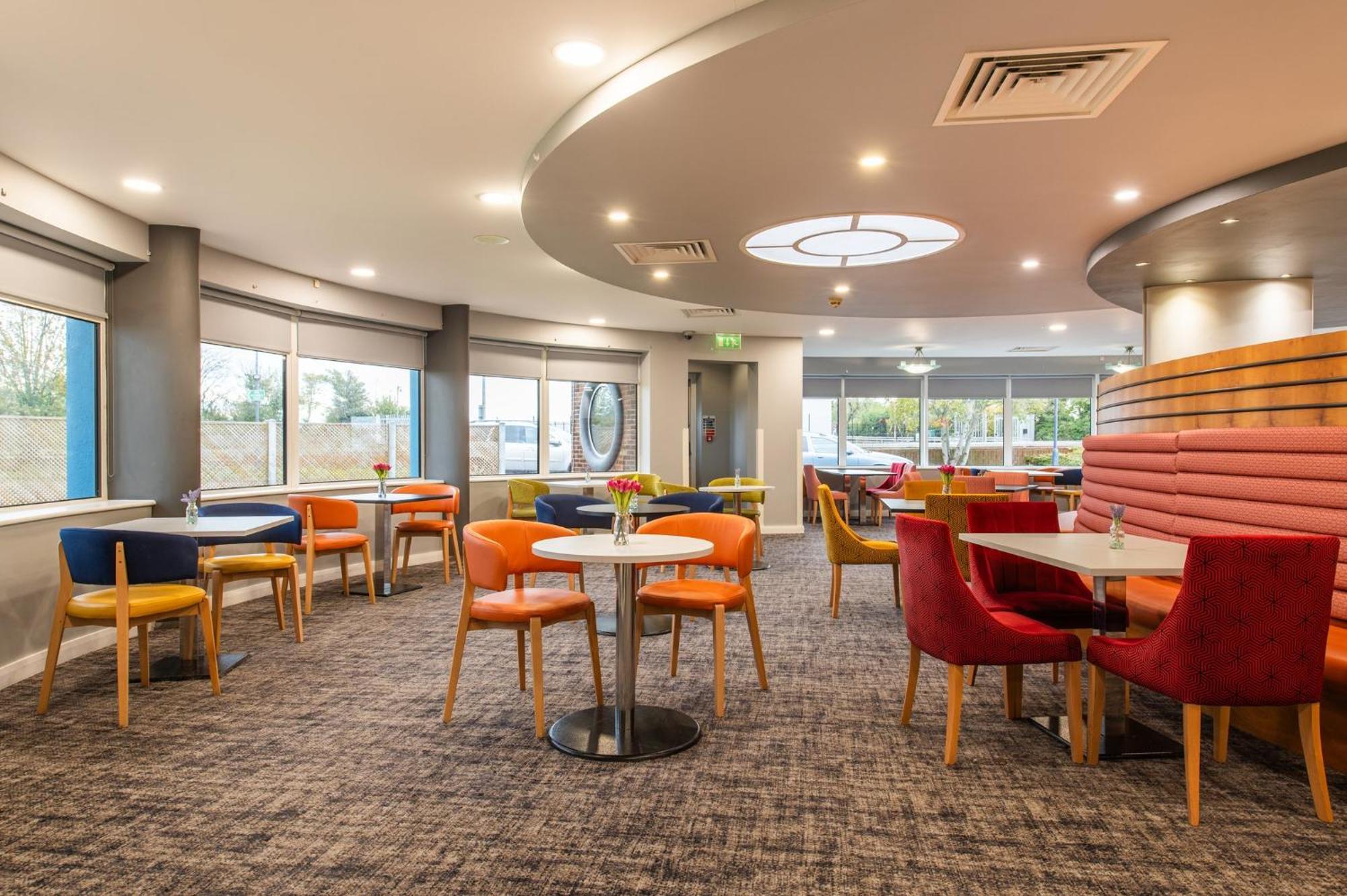 Holiday Inn Express Ramsgate - Minster By Ihg Exterior photo
