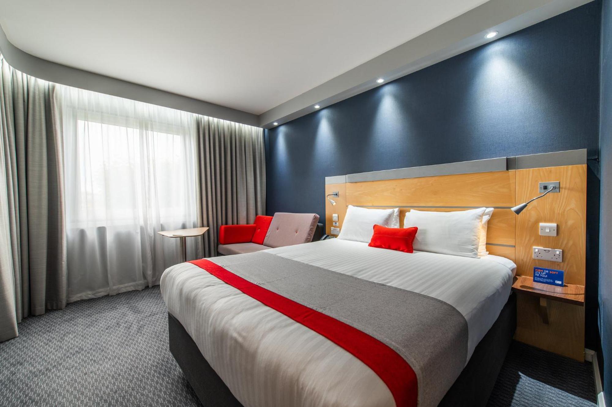 Holiday Inn Express Ramsgate - Minster By Ihg Exterior photo