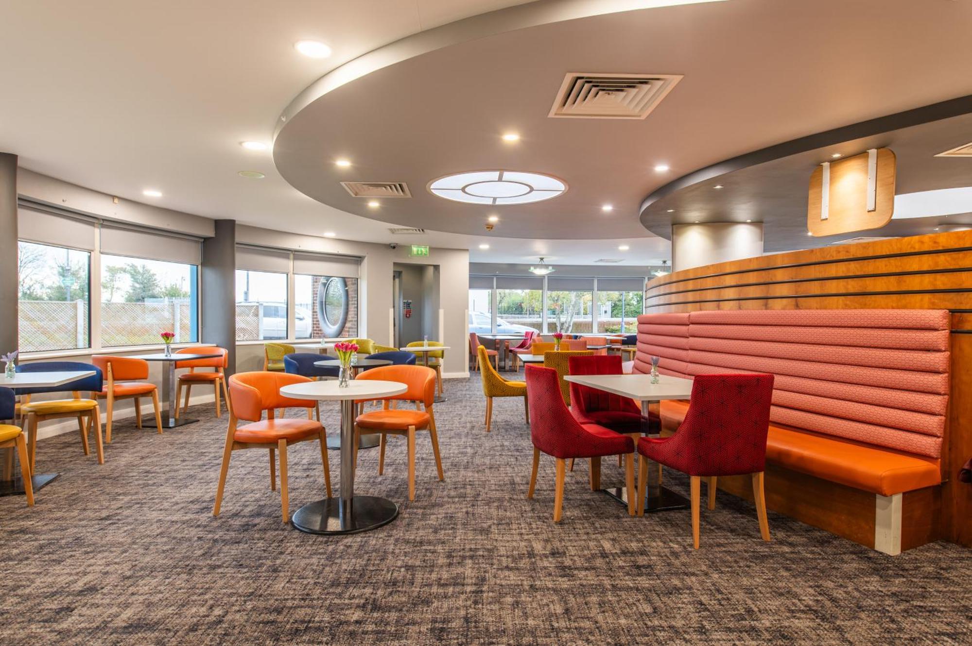Holiday Inn Express Ramsgate - Minster By Ihg Exterior photo