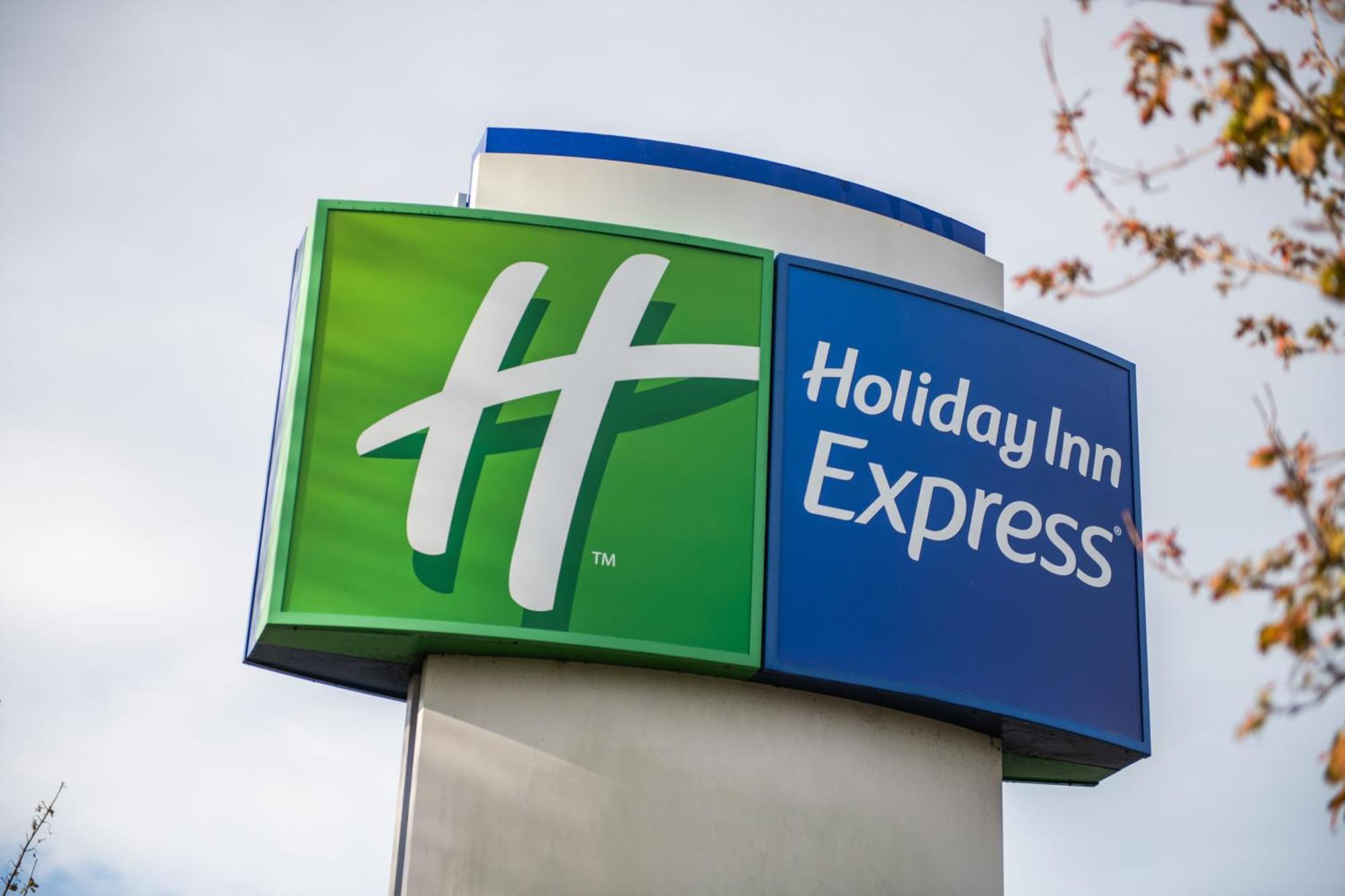 Holiday Inn Express Ramsgate - Minster By Ihg Exterior photo